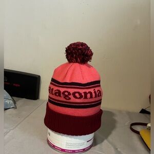 Patagonia Hat 55% Nylon 45%Merino Wool